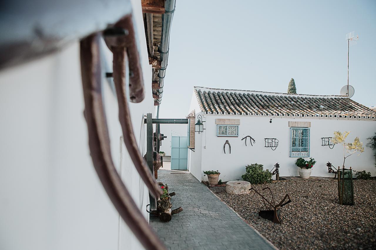 Villa Cortijo Santa Clara à Carmona  Extérieur photo