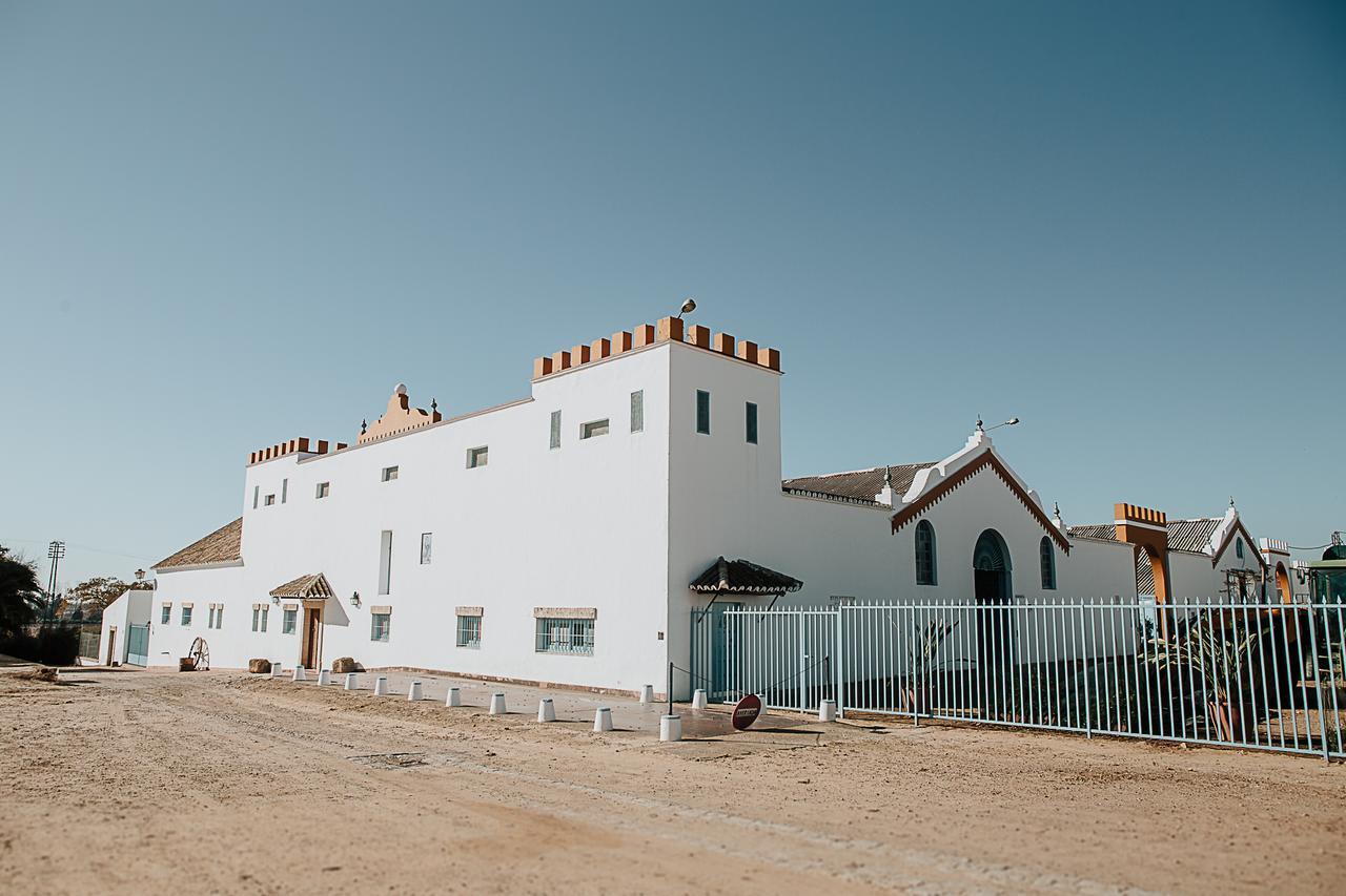 Villa Cortijo Santa Clara à Carmona  Extérieur photo