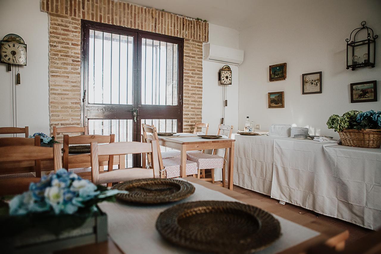 Villa Cortijo Santa Clara à Carmona  Extérieur photo