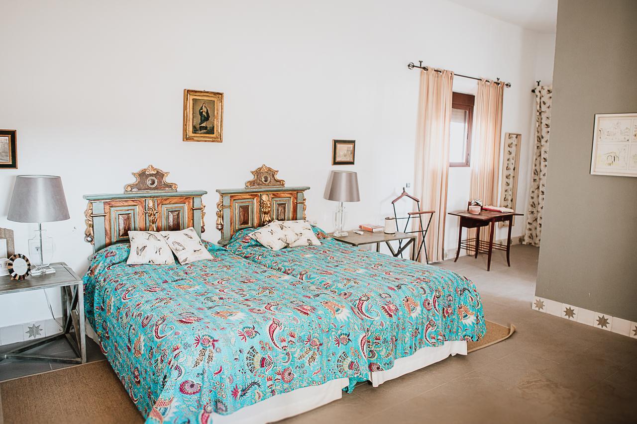 Villa Cortijo Santa Clara à Carmona  Extérieur photo